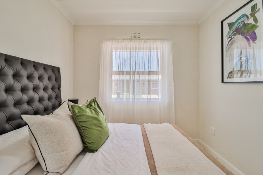 To Let 2 Bedroom Property for Rent in Stellendale Western Cape